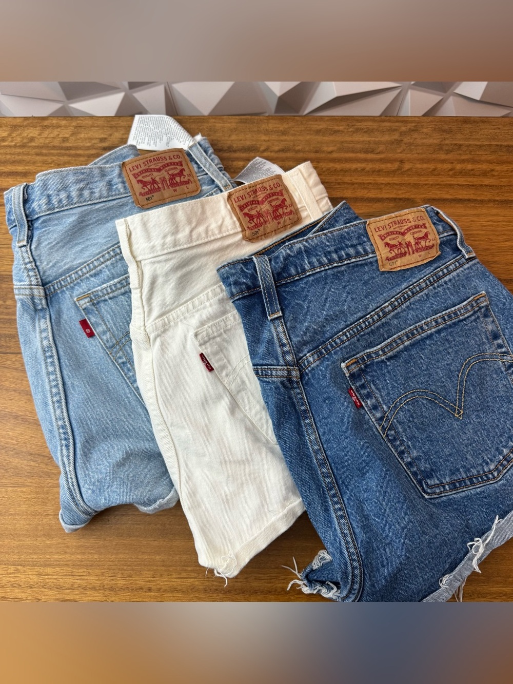 Levi’s’ 501 Original high-rise cut-off denim shorts Size W31/W30 BUNDLE (3)